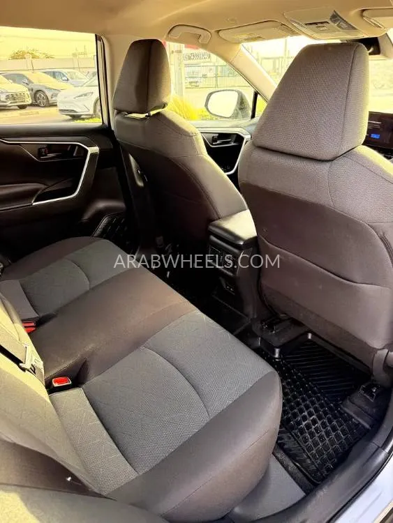 تويوتا راف 4 2024 for Sale in دبي Image-12