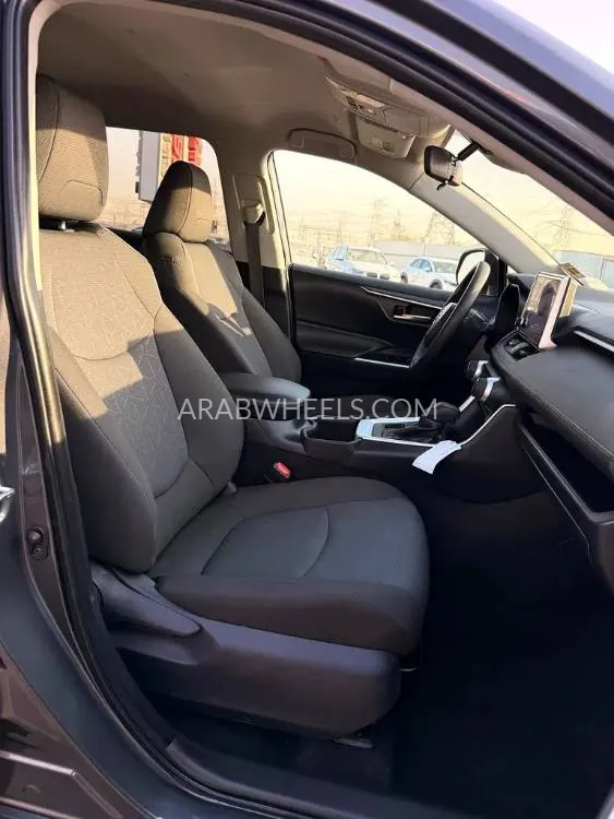 تويوتا راف 4 2025 for Sale in دبي Image-8