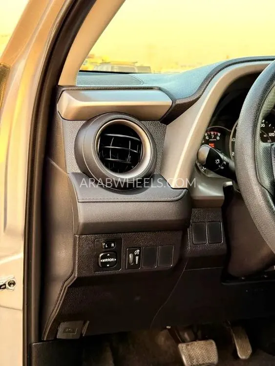 Toyota Rav4 2016 for Sale in Dubai Image-2