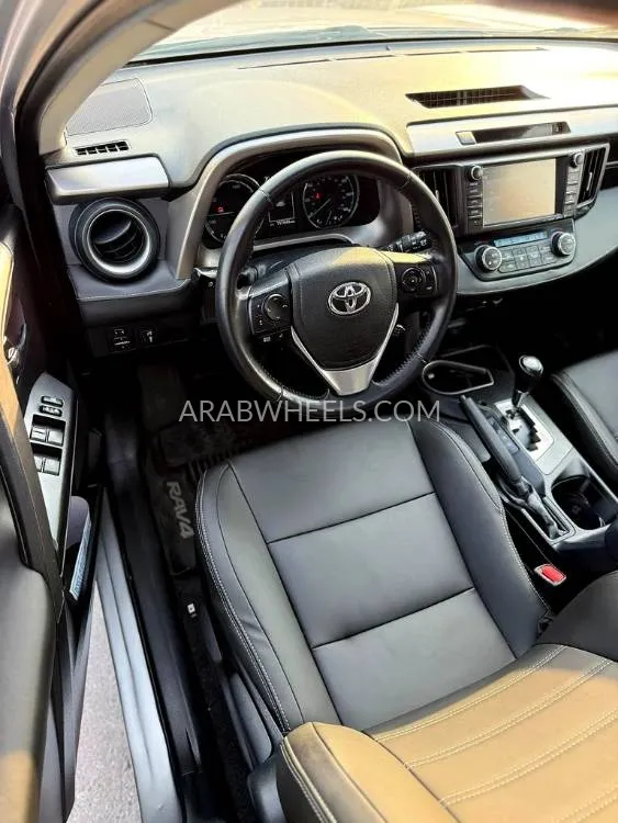 Toyota Rav4 2016 for Sale in Dubai Image-16