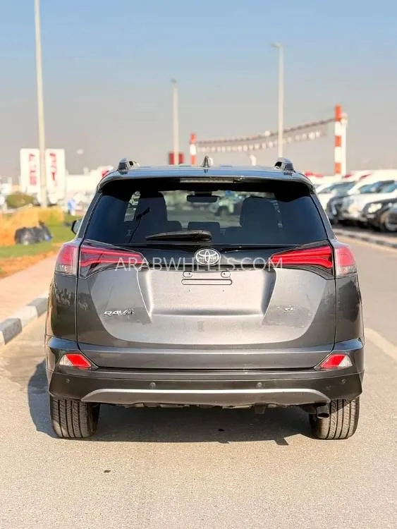Toyota Rav4 2018 for Sale in Dubai Image-3