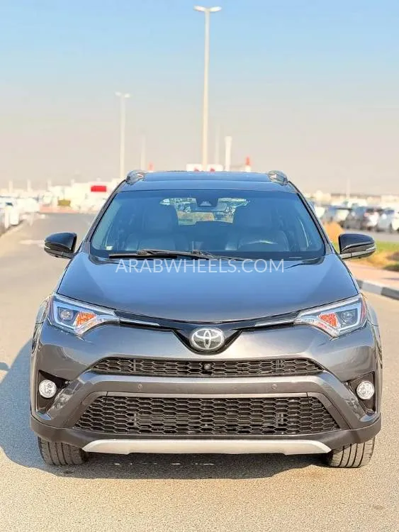 Toyota Rav4 2018 for Sale in Dubai Image-9