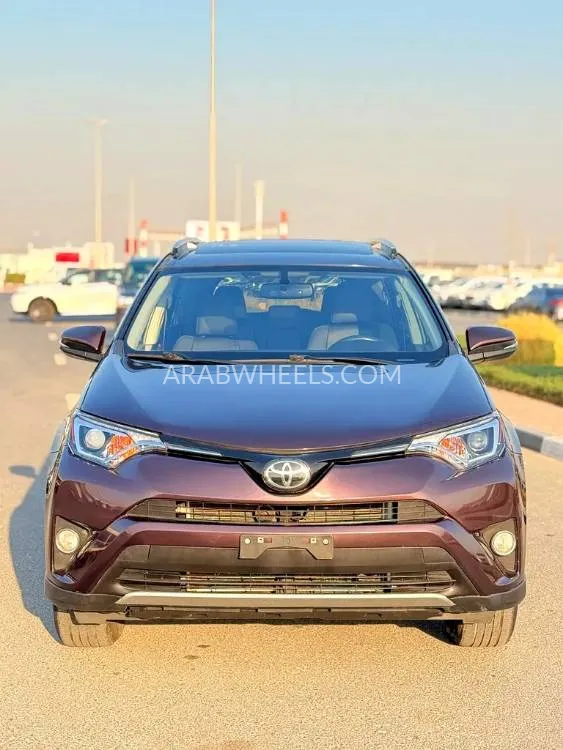Toyota Rav4 2018 for Sale in Dubai Image-9