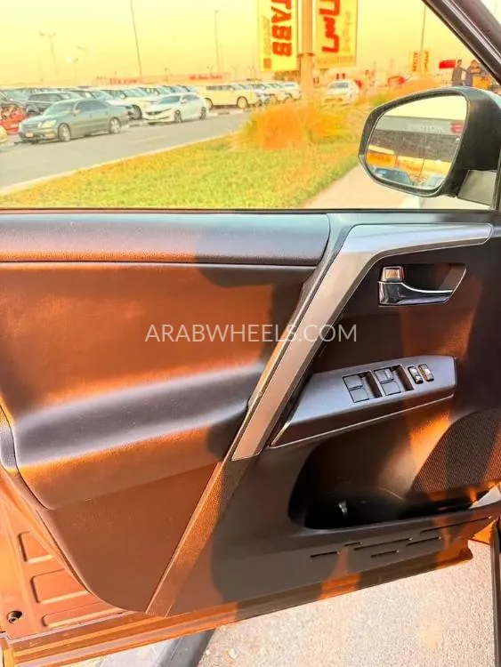 Toyota Rav4 2018 for Sale in Dubai Image-3