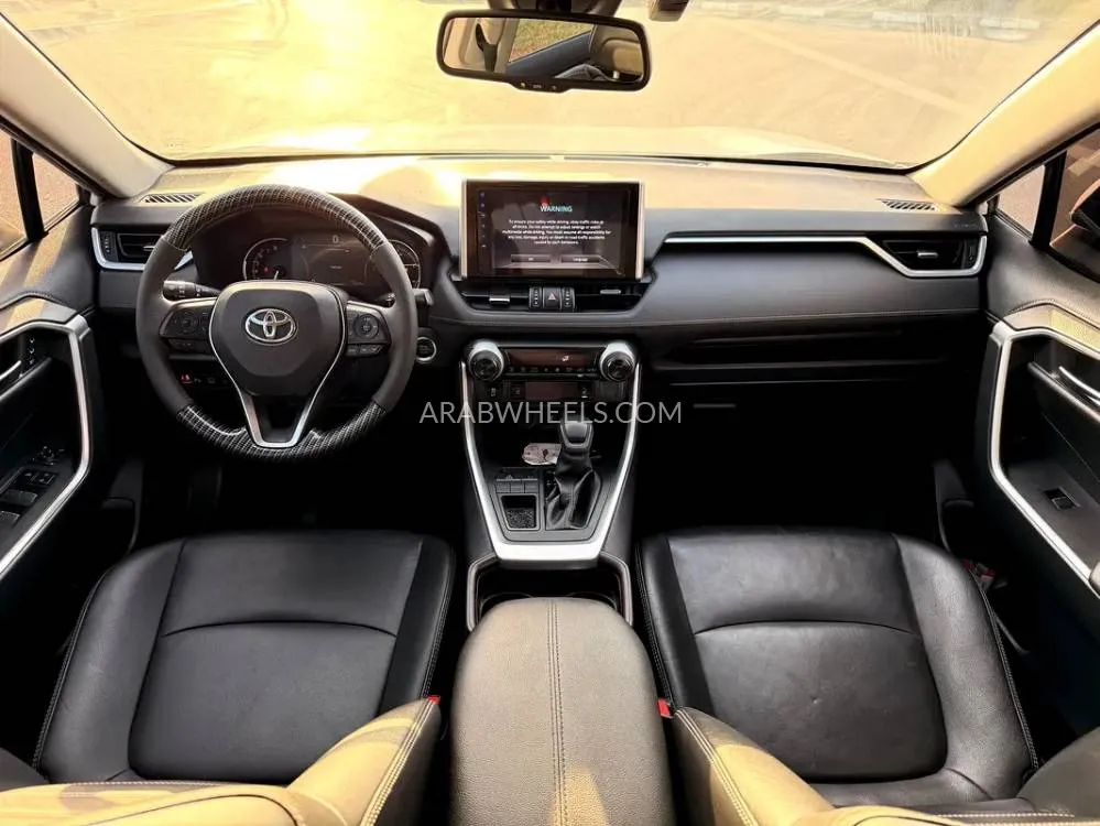 Toyota Rav4 2019 for Sale in Dubai Image-4