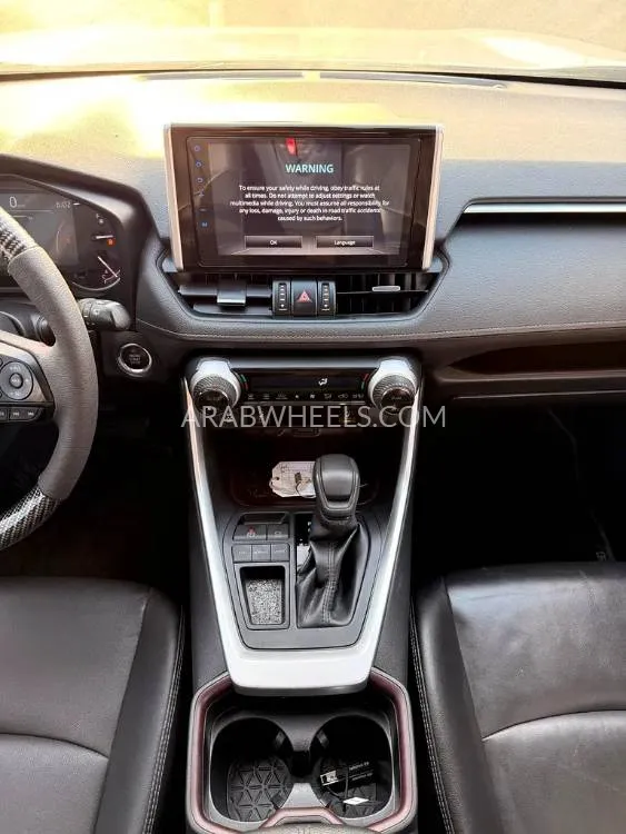 Toyota Rav4 2019 for Sale in Dubai Image-7