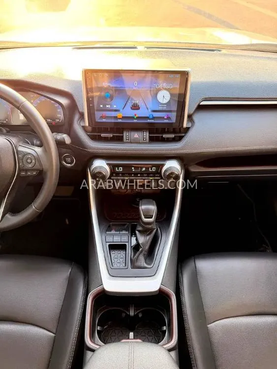 تويوتا راف 4 2023 for Sale in دبي Image-6