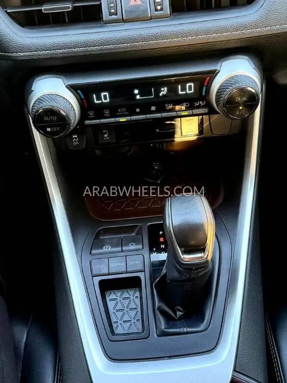 تويوتا راف 4 2023 for Sale in دبي Image-17