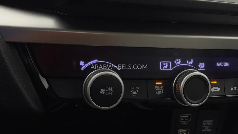 Honda City 2024 for Sale in Dubai Image-36