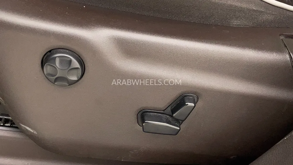 Jeep Grand Cherokee 2019 for Sale in Dubai Image-22