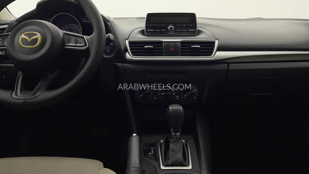 Mazda 3 2018 for Sale in Dubai Image-14