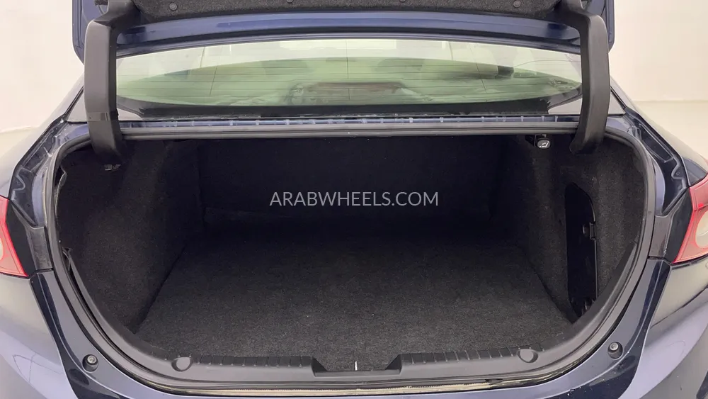 Mazda 3 2018 for Sale in Dubai Image-24