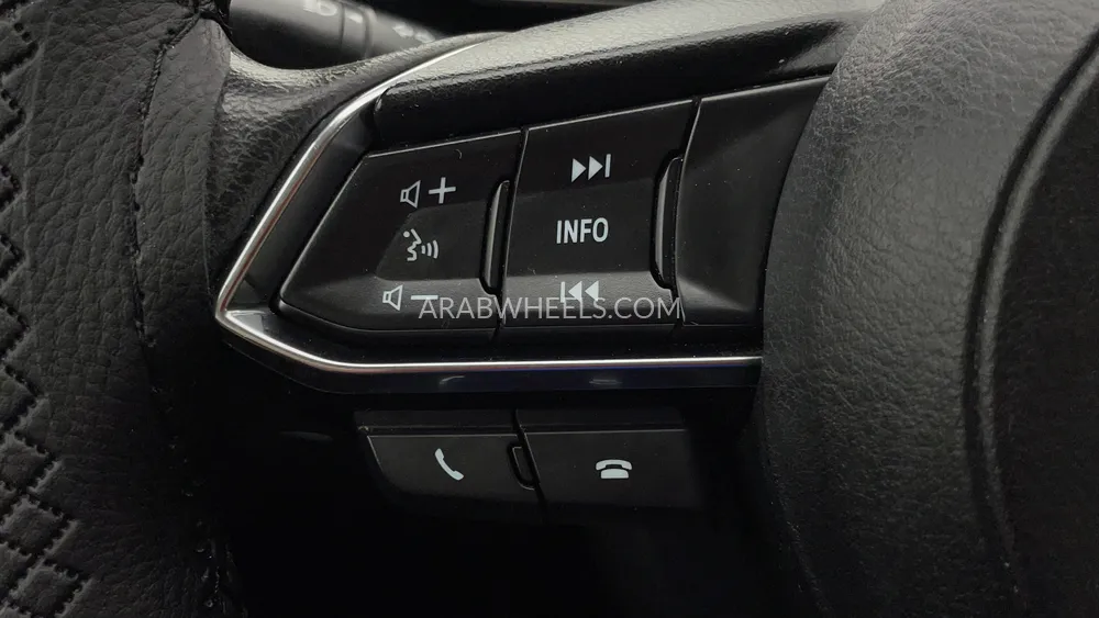 Mazda 3 2018 for Sale in Dubai Image-30