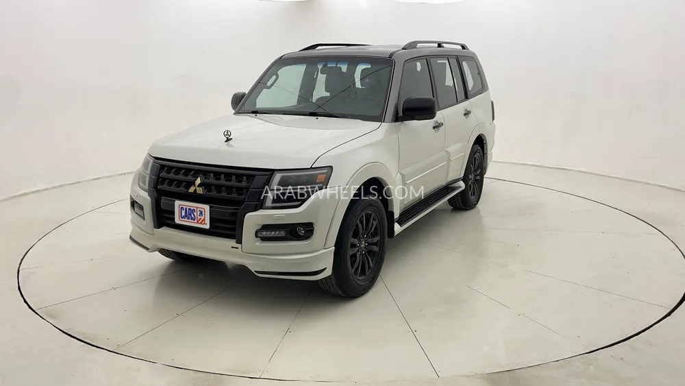 Mitsubishi Pajero 2020 for Sale in Dubai Image-7