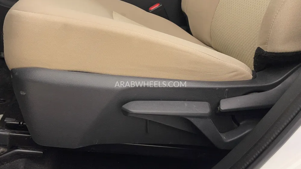 تويوتا يارس 2024 for Sale in دبي Image-19