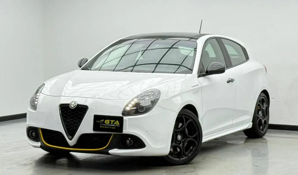 Alfa Romeo Giulietta 2021 for Sale in Dubai Image-3