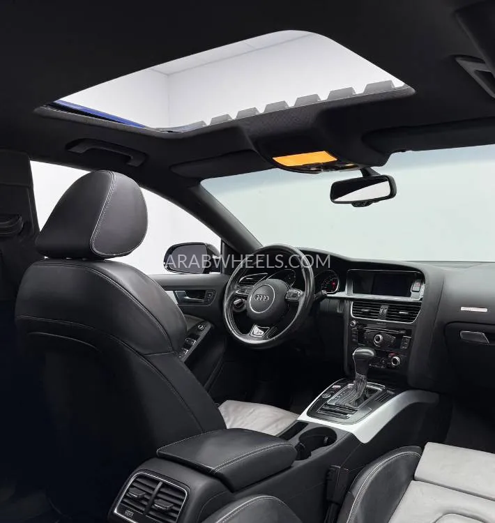 Audi A5 2016 for Sale in Dubai Image-12