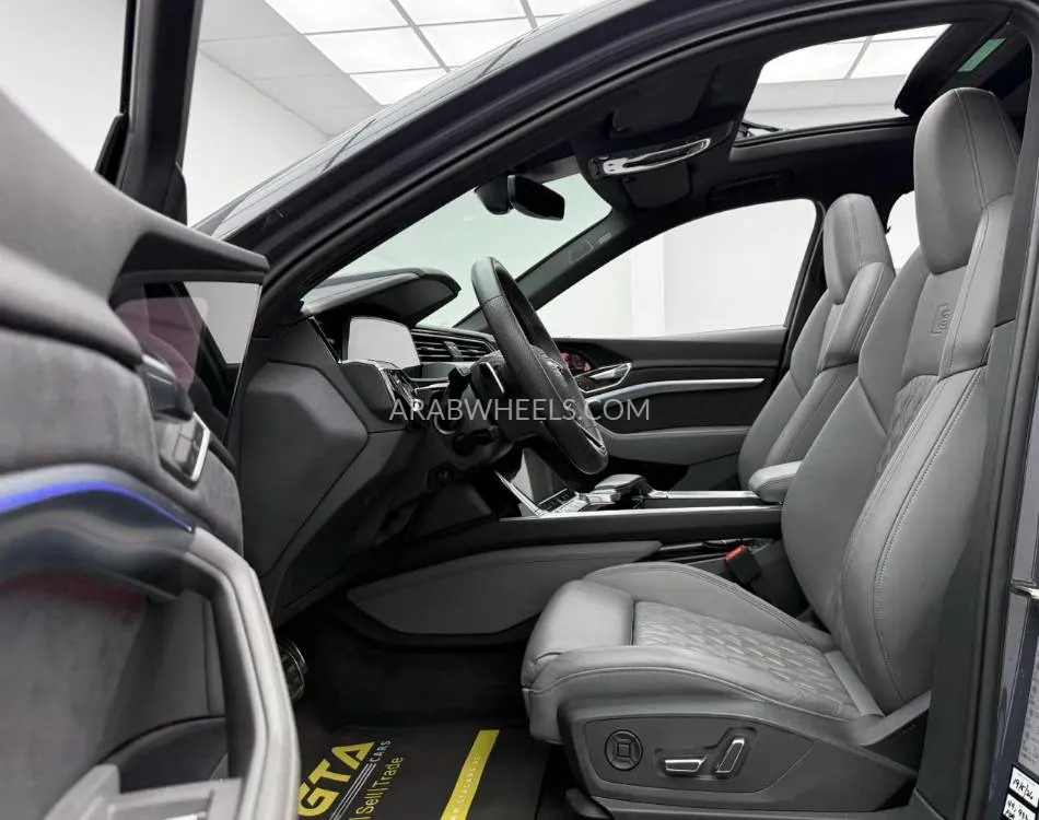 Audi e-tron GT 2024 for Sale in Dubai Image-8