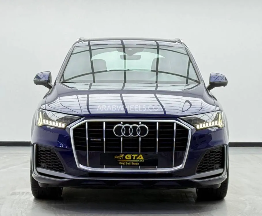 Audi Q7 2021 for Sale in Dubai Image-2
