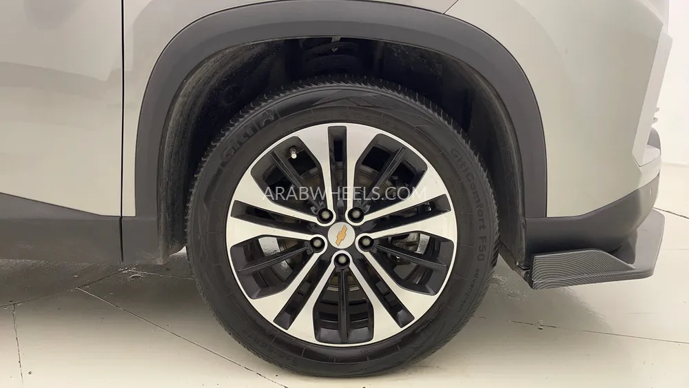 Chevrolet Captiva 2023 for Sale in Dubai Image-10