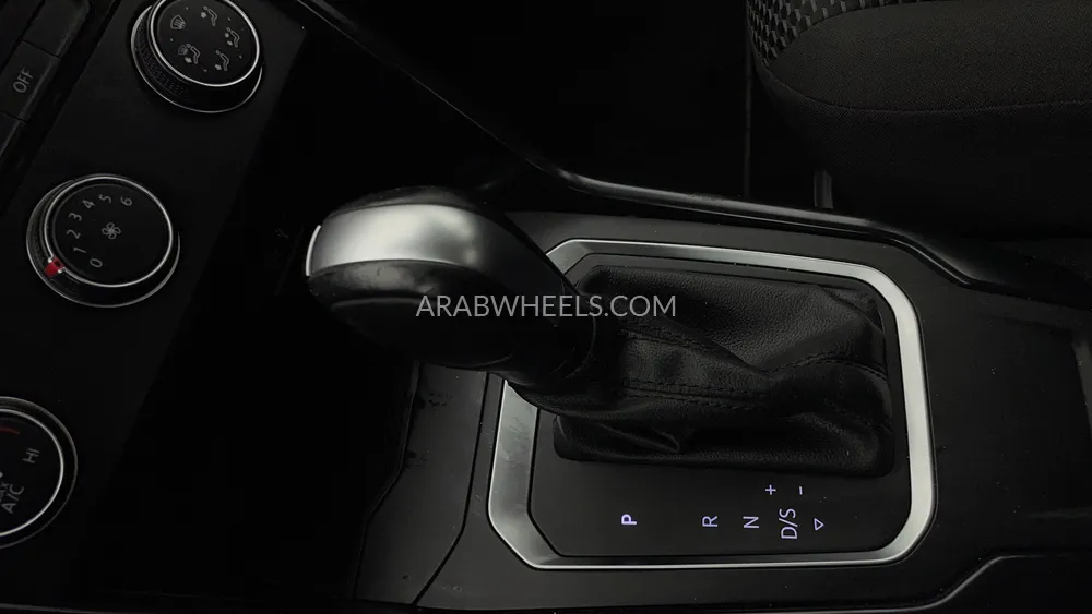 Volkswagen T Roc 2021 for Sale in Dubai Image-17