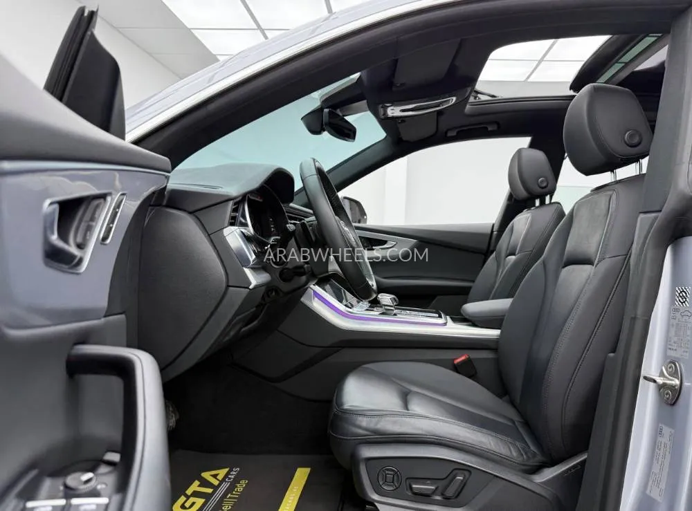 Audi Q8 2020 for Sale in Dubai Image-8