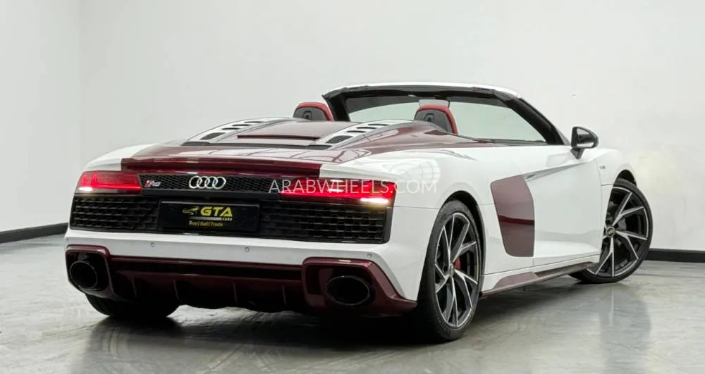 Audi R8 2022 for Sale in Dubai Image-4