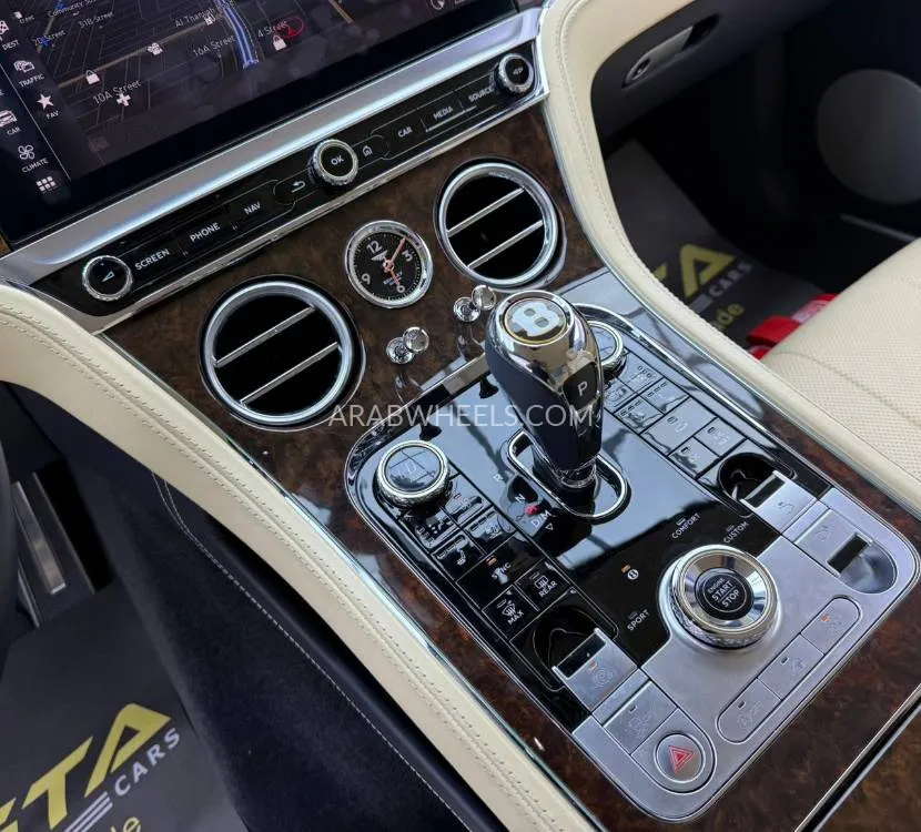 بينتلي كونتيننتال GT 2019 for Sale in دبي Image-17