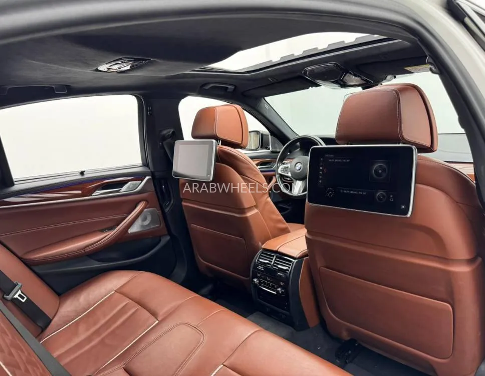 BMW 5 series 2018 for Sale in Dubai Image-14