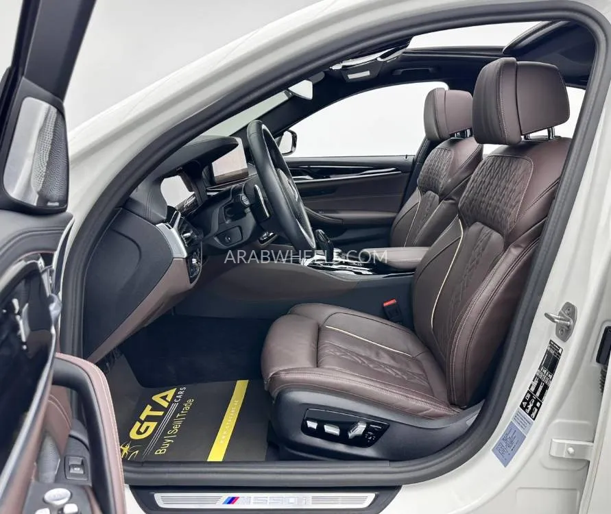 بي إم دبليو الفئة الخامسة 2023 for Sale in دبي Image-15