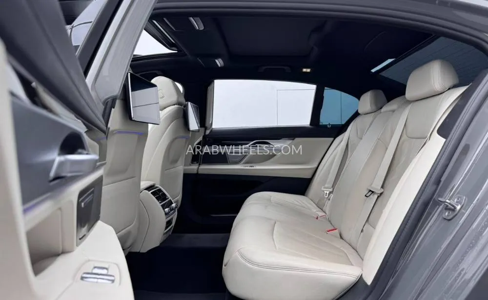 BMW 7 series 2022 for Sale in Dubai Image-13