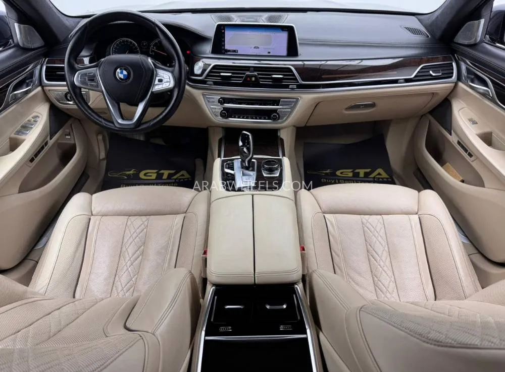 بي إم دبليو الفئة السابعة 2016 for Sale in دبي Image-7