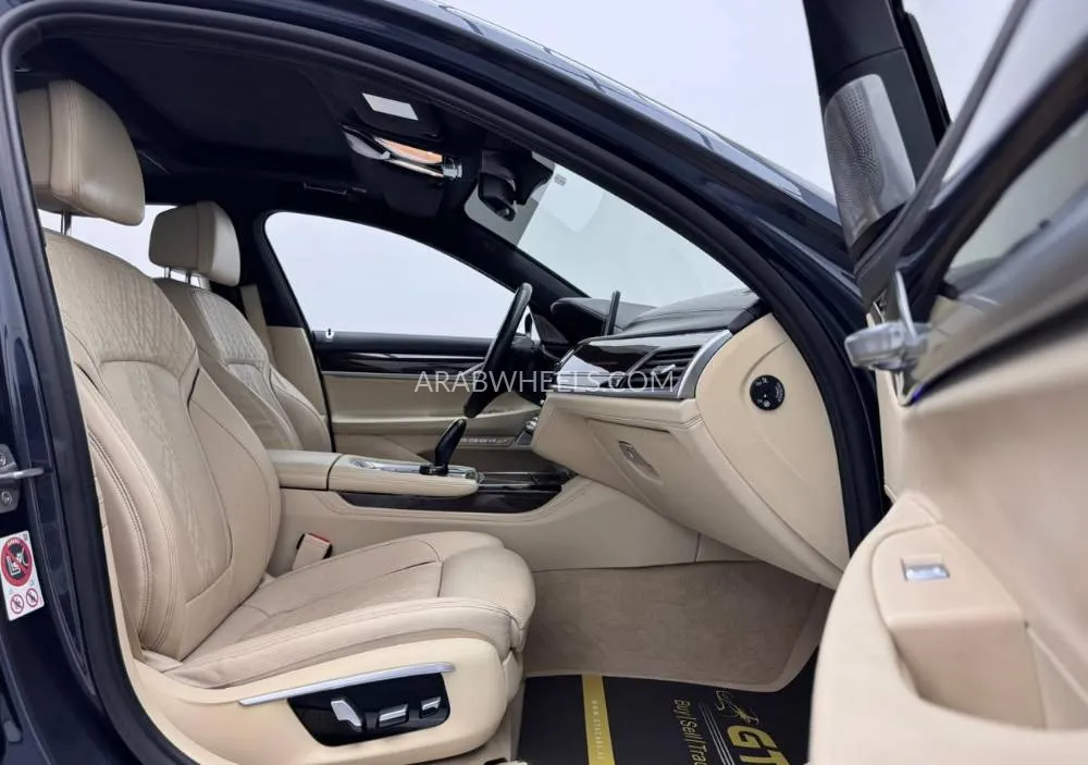 بي إم دبليو الفئة السابعة 2016 for Sale in دبي Image-13
