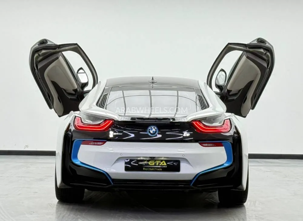 BMW i8 2015 for Sale in Dubai Image-5