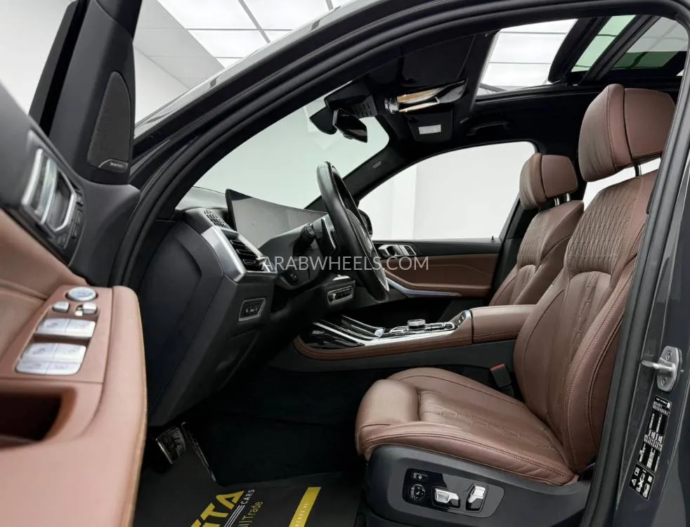 BMW X7 2024 for Sale in Dubai Image-8