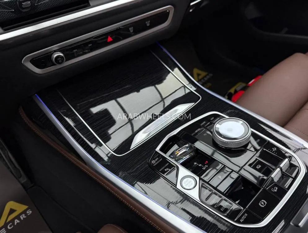 BMW X7 2024 for Sale in Dubai Image-16