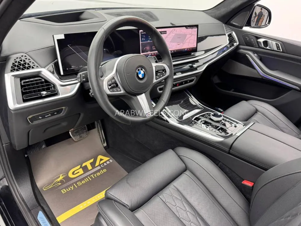 BMW X7 2025 for Sale in Dubai Image-16