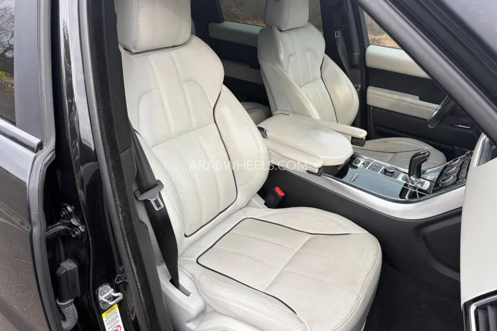 Land Rover Range Rover Sport 2016 for Sale in Abu Dhabi Image-2