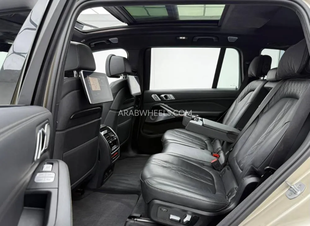 BMW X7 2019 for Sale in Dubai Image-19