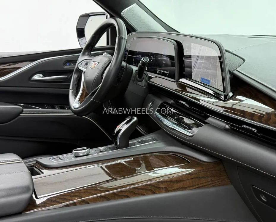 كاديلاك إسكاليد 2022 for Sale in دبي Image-10