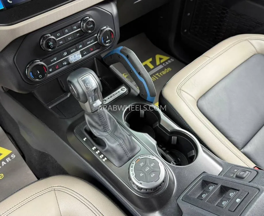 Ford Bronco 2022 for Sale in Dubai Image-17