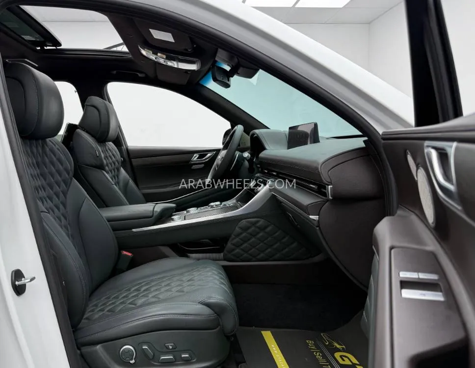 Genesis GV80 2023 for Sale in Dubai Image-9