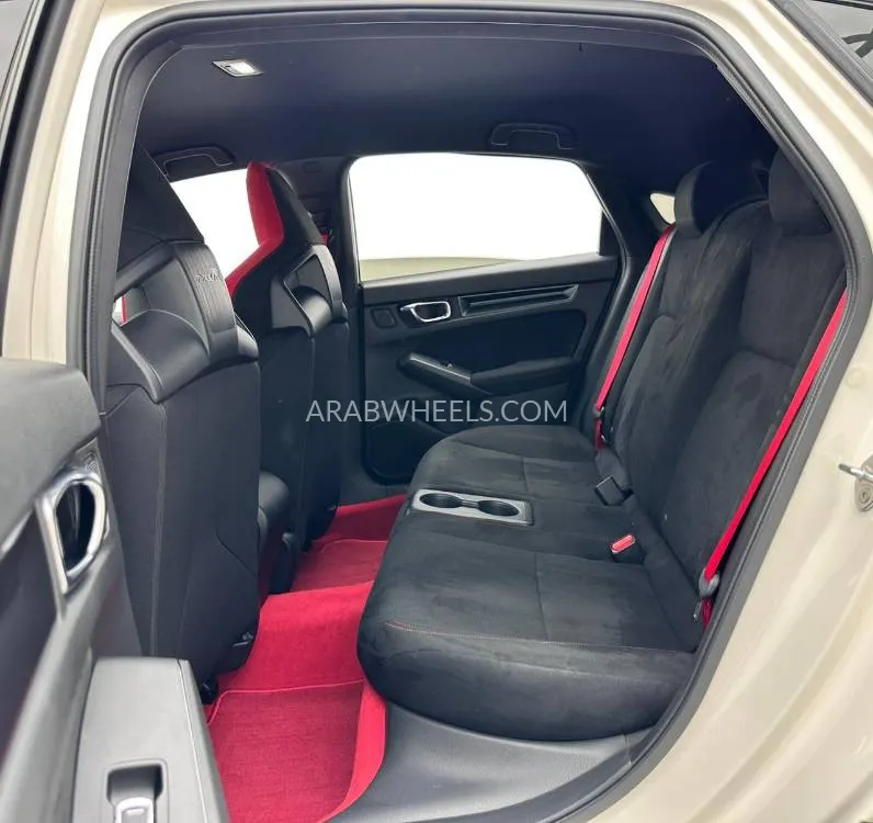 هوندا سيفيك 2024 for Sale in دبي Image-17