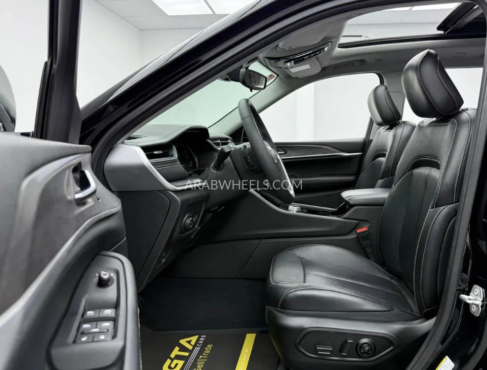 جيب شيروكي 2020 for Sale in دبي Image-8