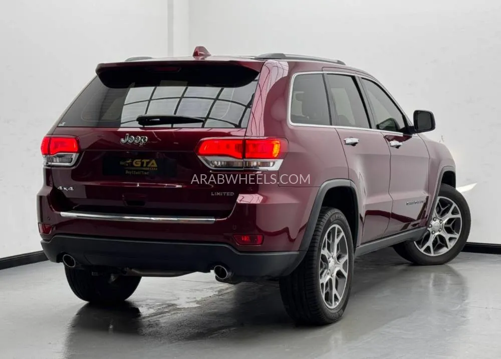 Jeep Cherokee 2020 for Sale in Dubai Image-4