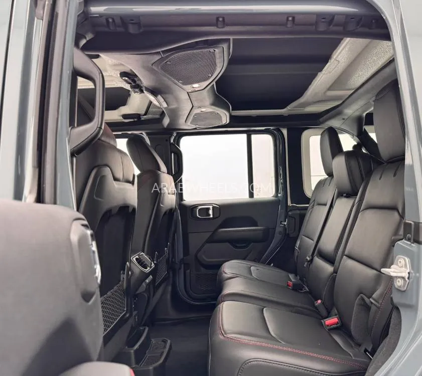 Jeep Wrangler 2024 for Sale in Dubai Image-16