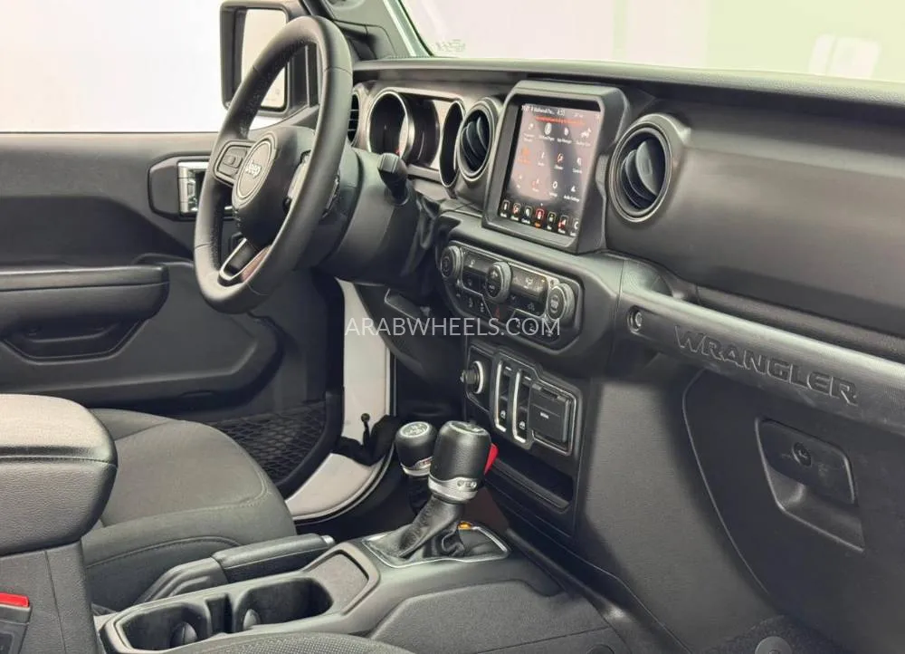 Jeep Wrangler 2023 for Sale in Dubai Image-12