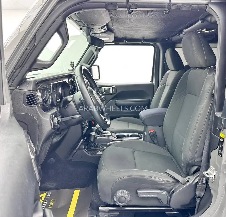 Jeep Wrangler 2021 for Sale in Dubai Image-14
