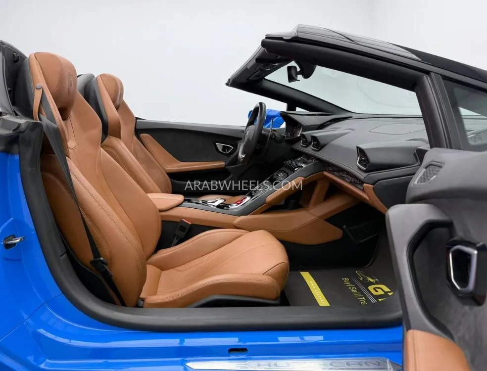 Lamborghini Huracan 2016 for Sale in Dubai Image-11