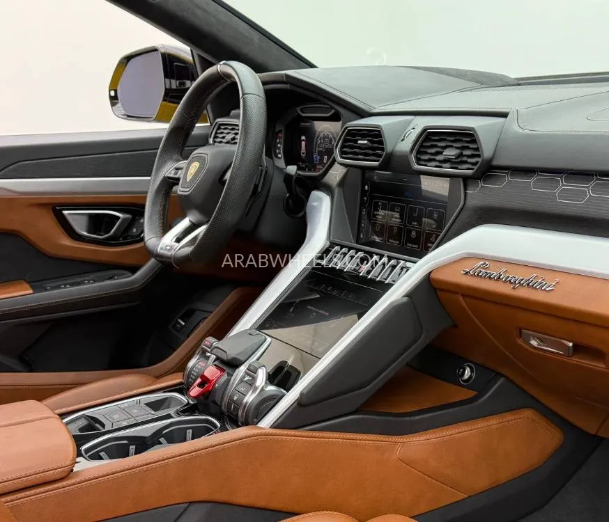 Lamborghini Urus 2019 for Sale in Dubai Image-8